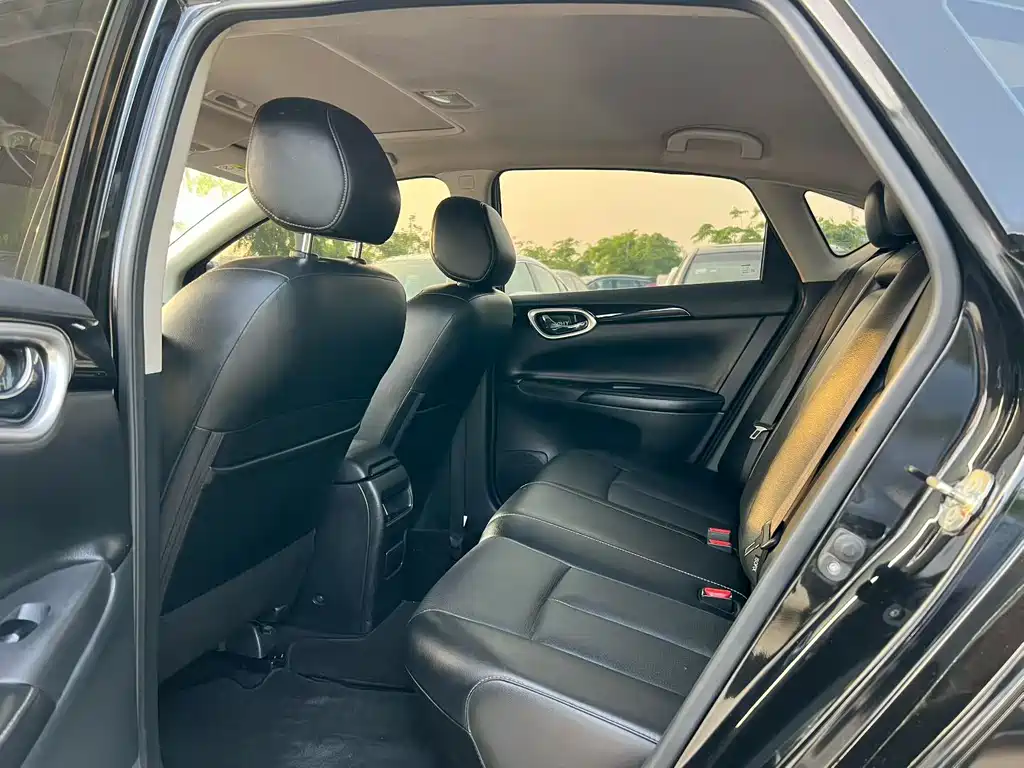 Sylphy 1.6 XV CVT Premium