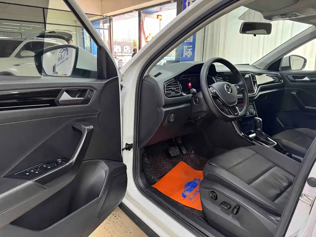 T-ROC 280 TSI DSG 2 WD Comfort Enjoyment PLUS