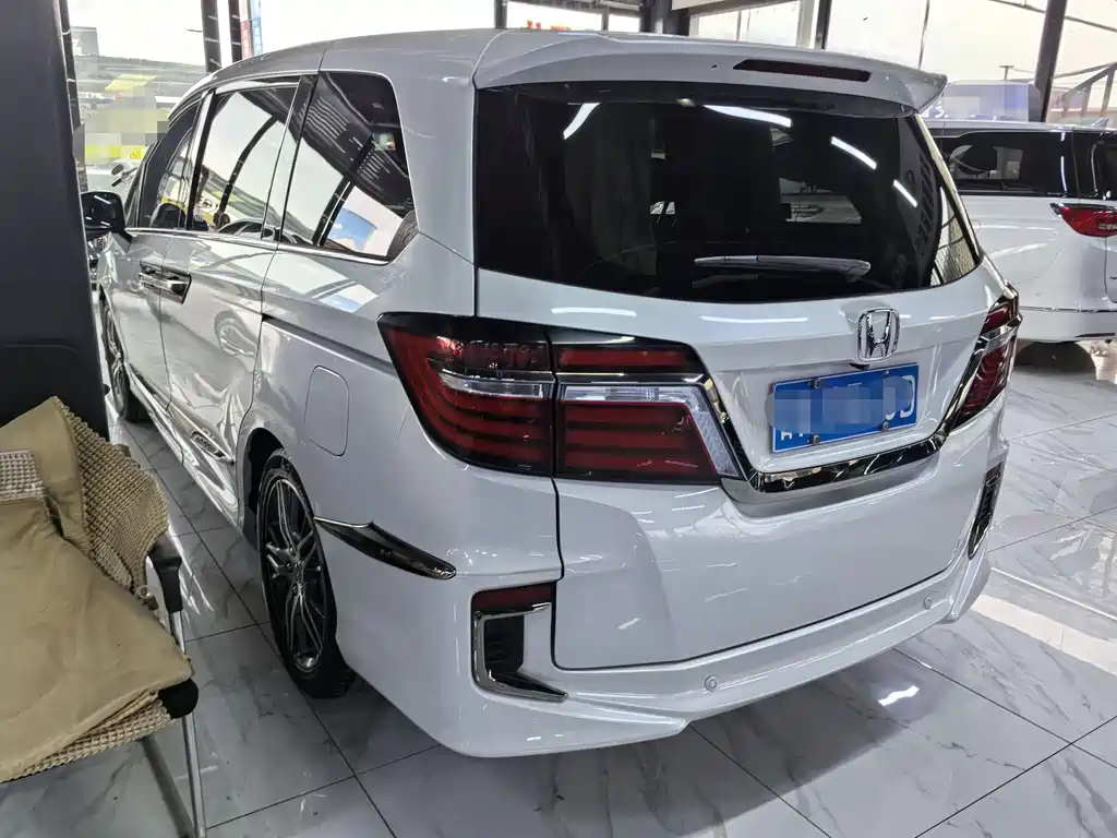 Elysion 2.0 L Hybrid Supreme
