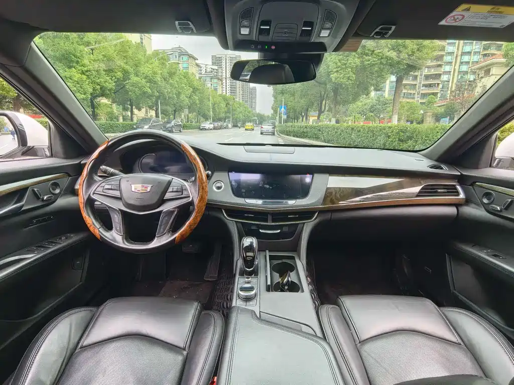 Cadillac CT6 28 T Luxury