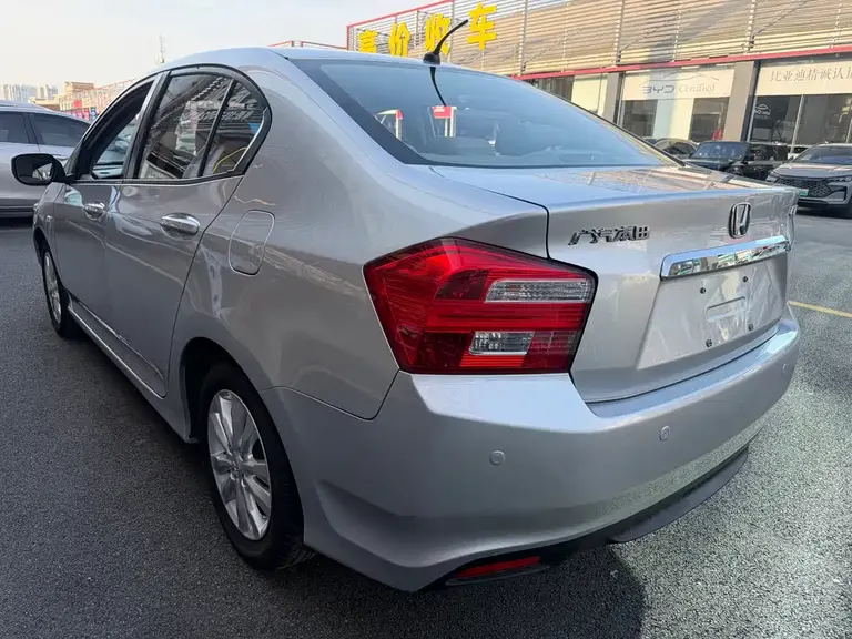 Honda City Classic Style 1.5 L Auto Elite