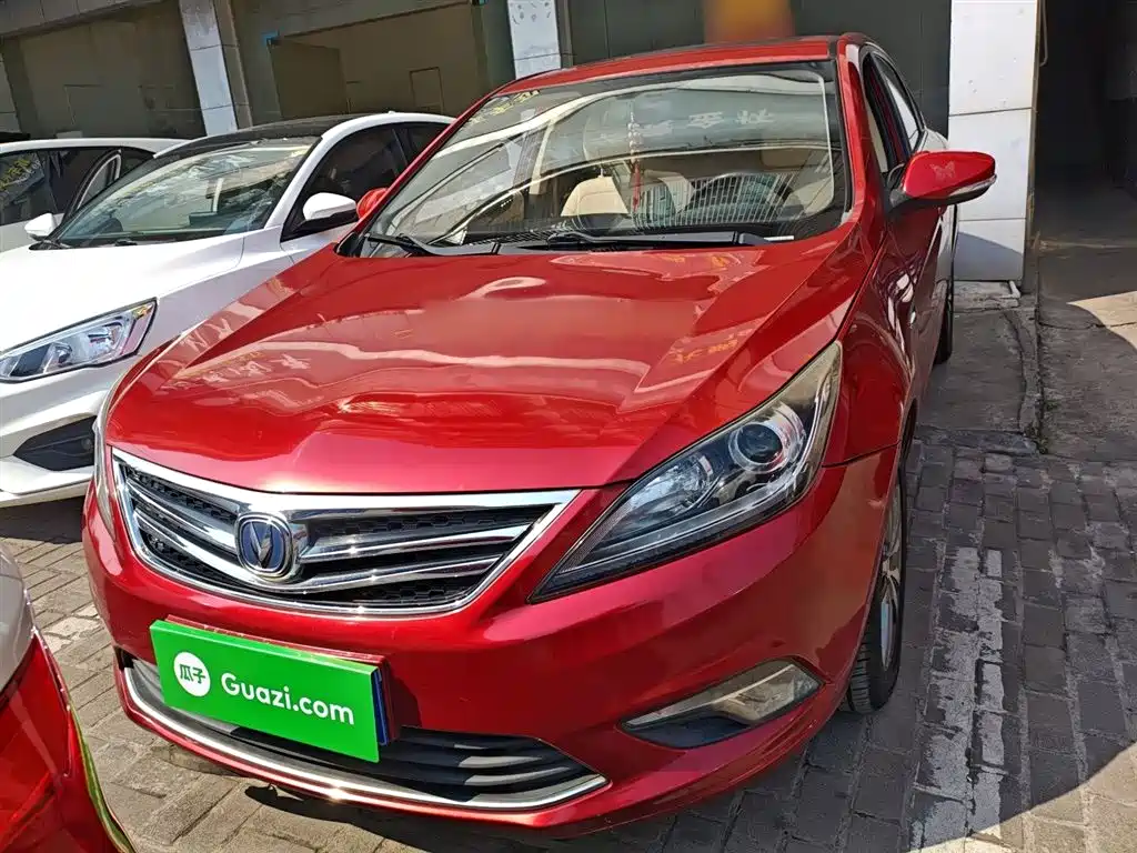 Eado 1.6 L Auto Style