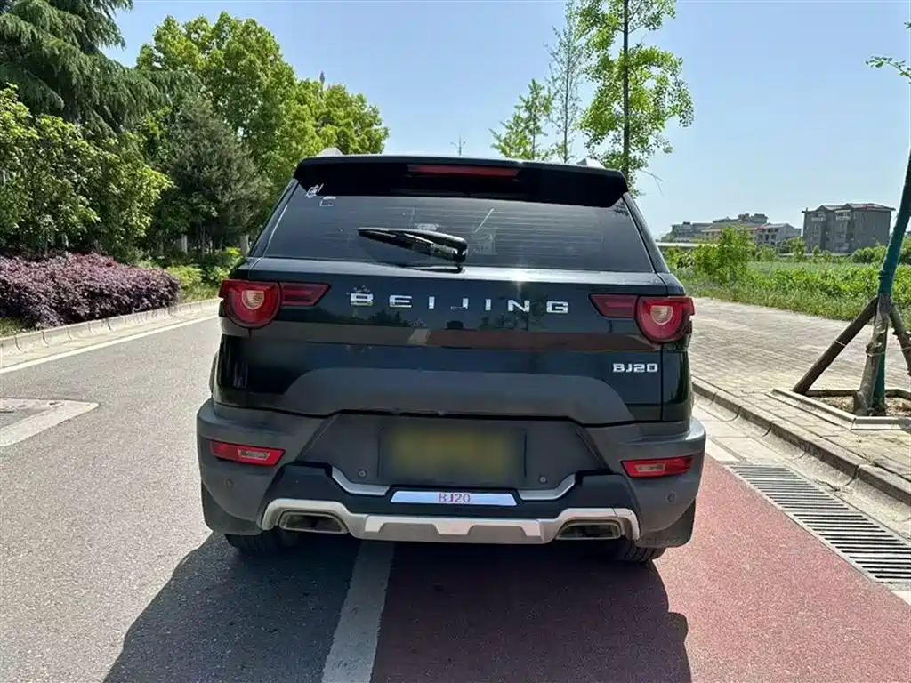 Beijing Offroad BJ20 1.5 T CVT Luxury