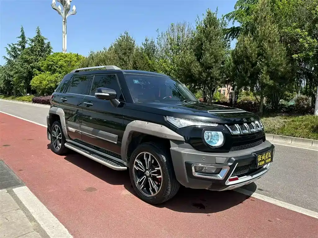 Beijing Offroad BJ20 1.5 T CVT Luxury