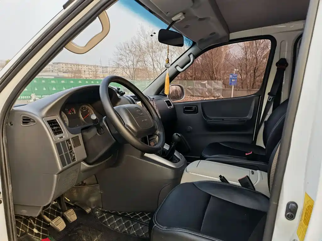 Jinbei Kuaiyun 2.0 L CN-VI Economy 6-seat G6 P-6 1 TZS