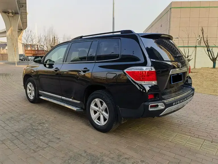 Toyota Highlander 2.7 L 2 WD 5-seat Elite