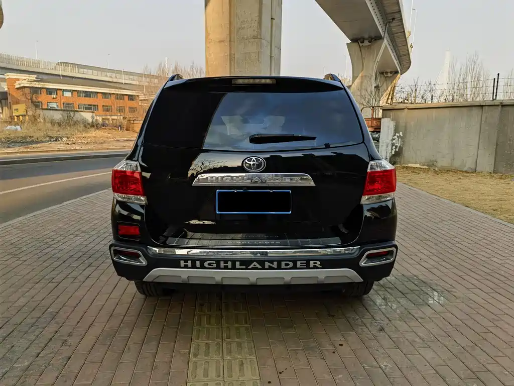 Highlander 2.7 L 2 WD 5-seat Elite