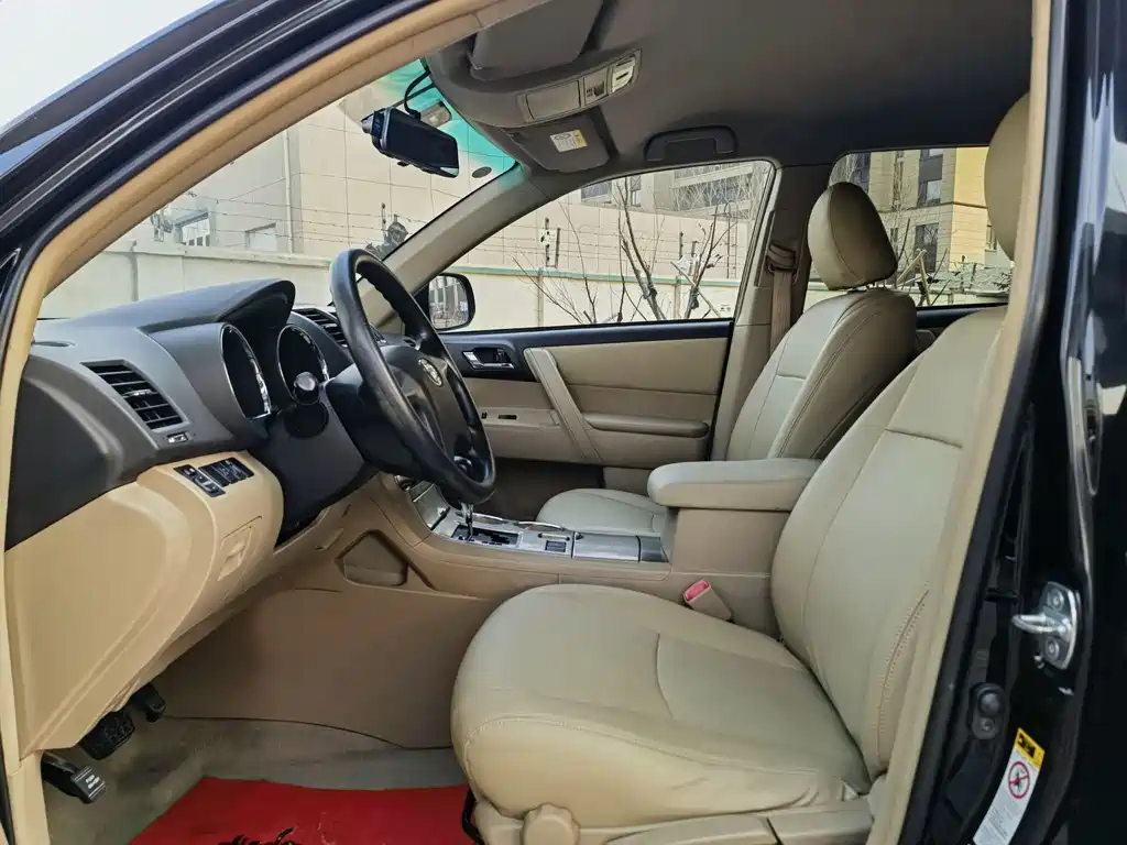 Highlander 2.7 L 2 WD 5-seat Elite