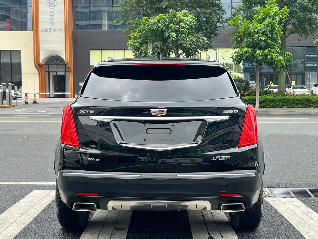 Cadillac XT5 Anniversary Celebration 28 T 4 WD Luxury
