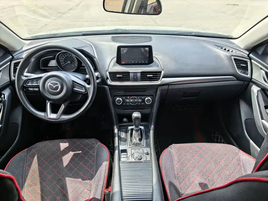 Mazda 3 Axela Sedan 1.5 L Auto Luxury CN-V