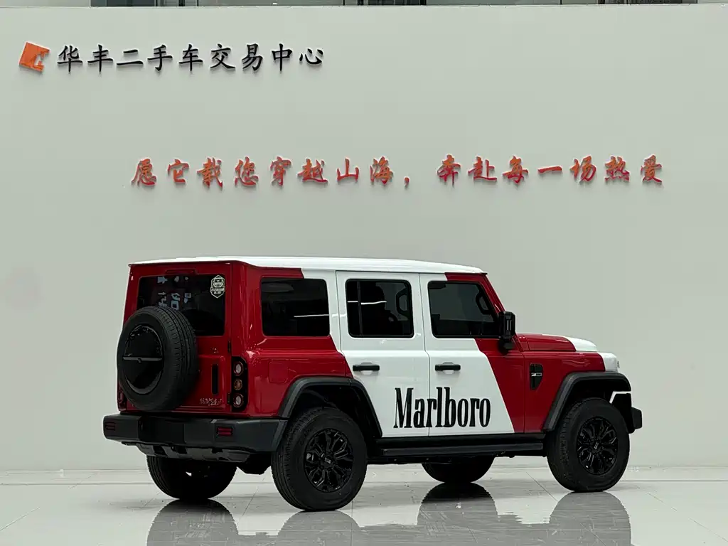 212 T01 2.0 T Explorer