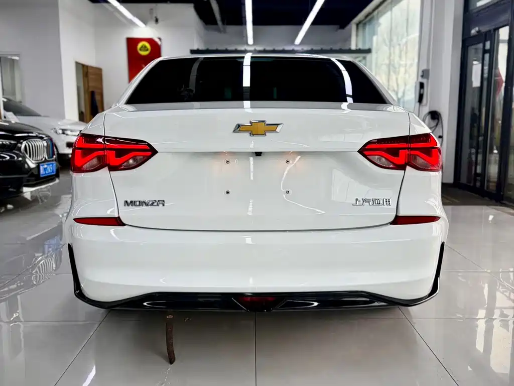 Monza 1.5 L DCT WOW Value Enjoyment