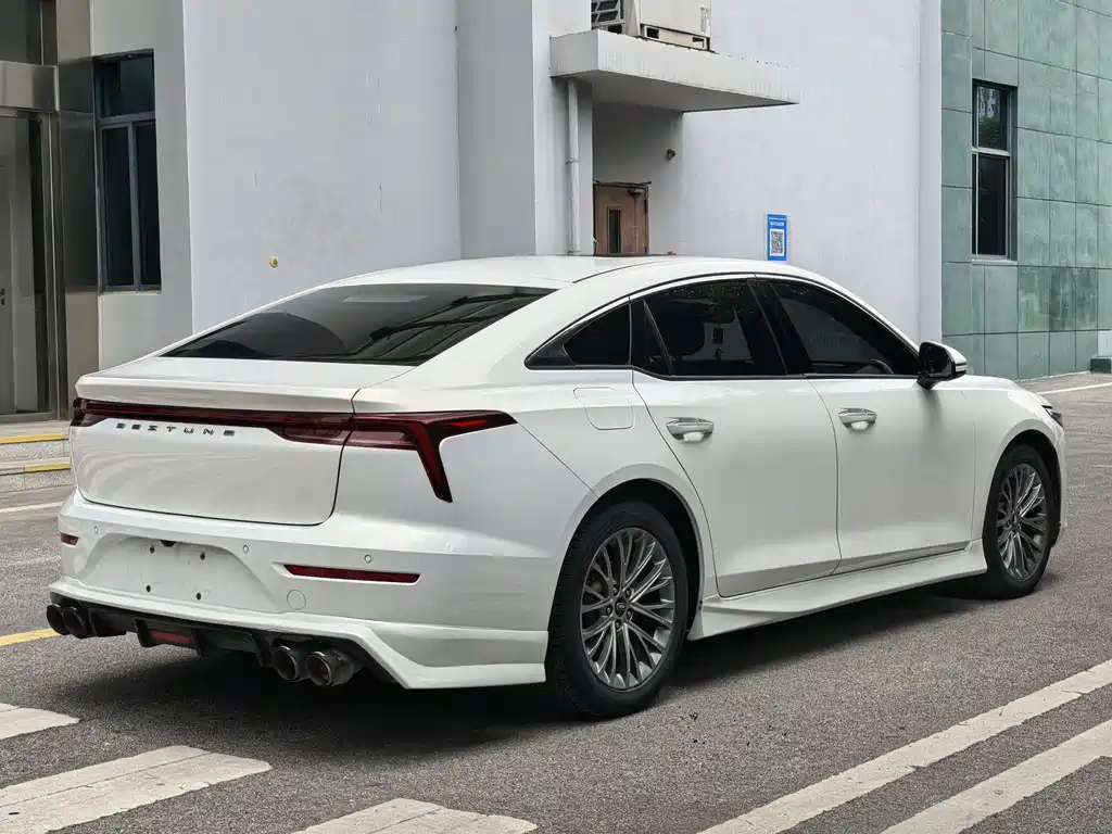 Besturn B70 1.5 T Auto Premium