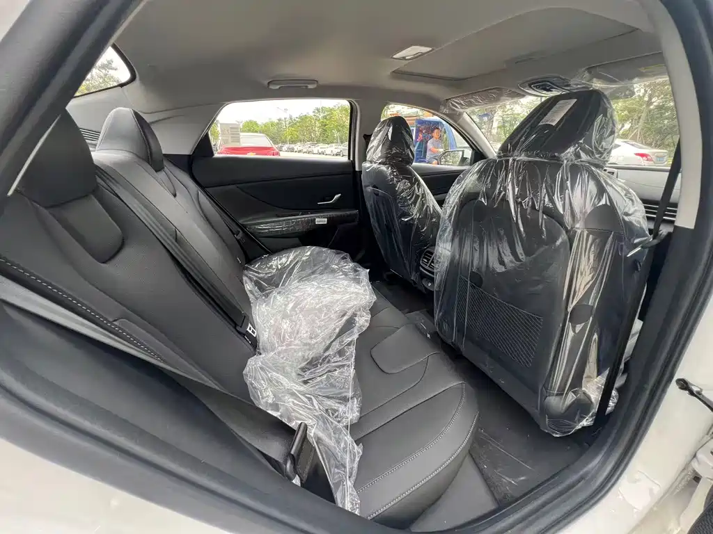 Elantra 1.5 L CVT GLX Elite