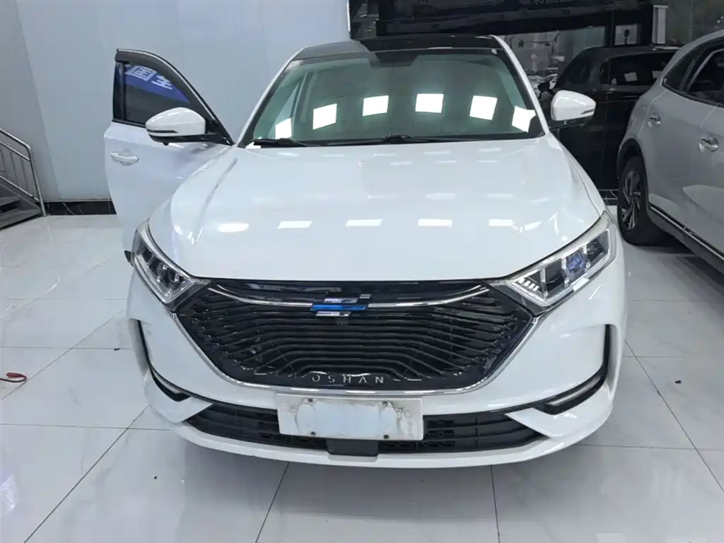 Changan Oshan X7 1.5 T Auto Luxury