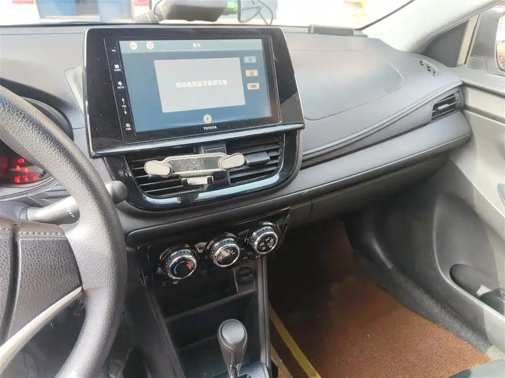 Vios FS 1.5 L CVT Sharp Speed