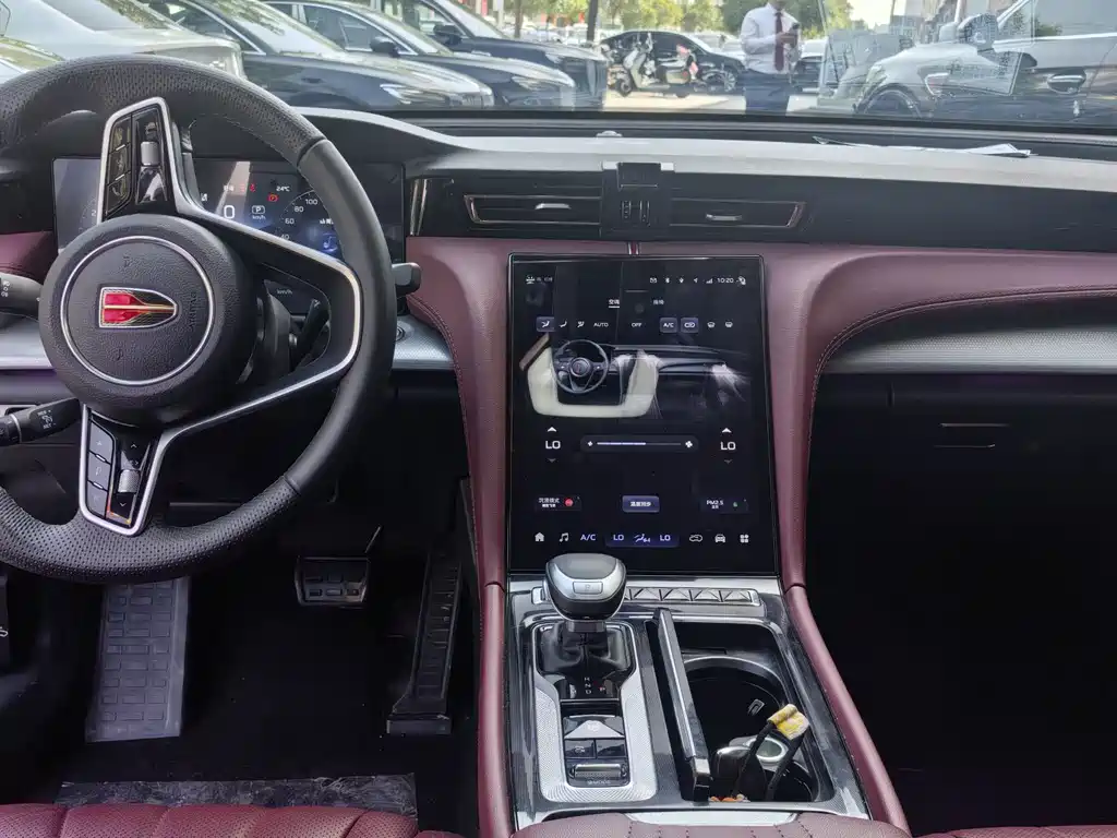 Hongqi H5 2.0 T Auto Connected Flagship