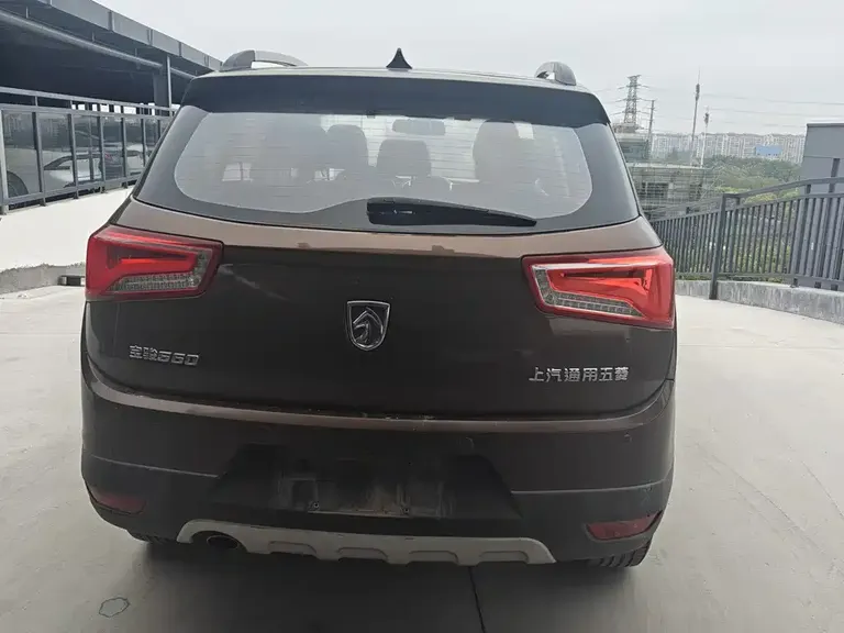 Baojun 560 1.8 L Manual Luxury