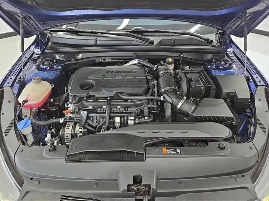 Kia K5 380 T GT-Line Flagship