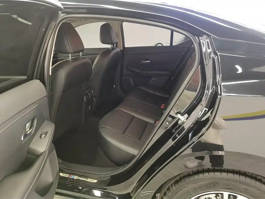 Sylphy Facelift 1.6 L CVT Joy