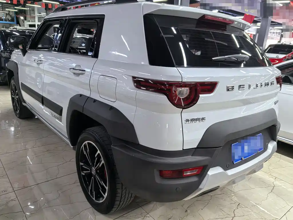 Beijing Offroad BJ20 1.5 T CVT Luxury