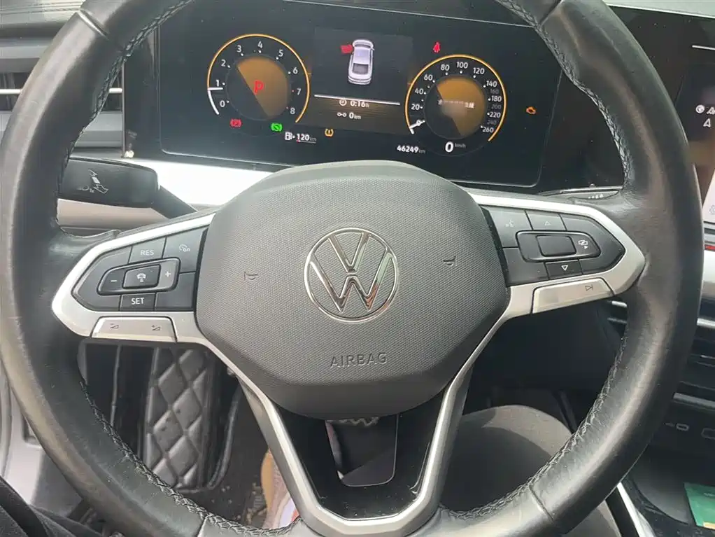 Lamando Lamando L 280 TSI DSG Dazzle Hot