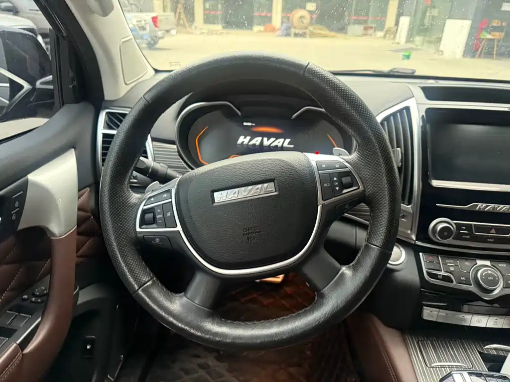 Haval H9 2.0 T Gasoline 4 WD Distinguished 7-seat