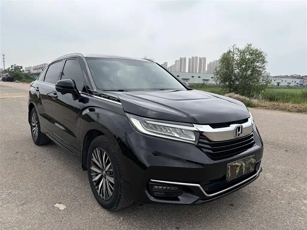 Avancier 370 TURBO 4 WD Premium