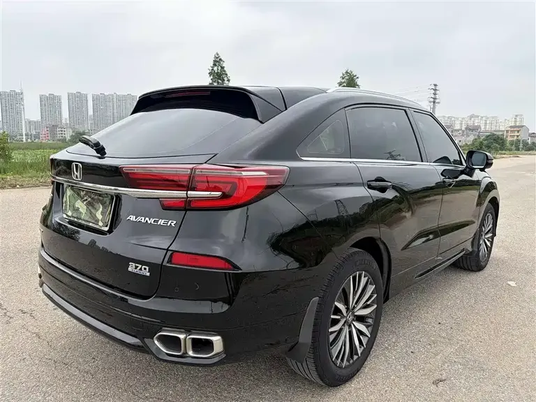 Honda Avancier 370 TURBO 4 WD Premium
