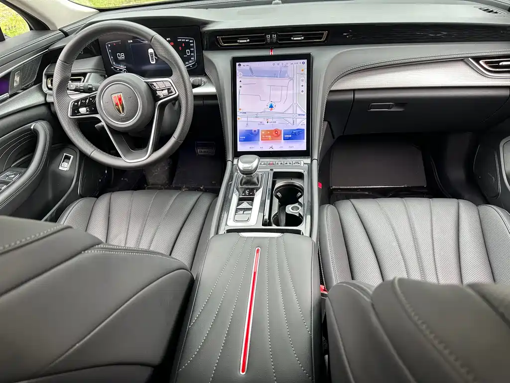Hongqi H5 1.5 T DCT Connected Flagship Joy