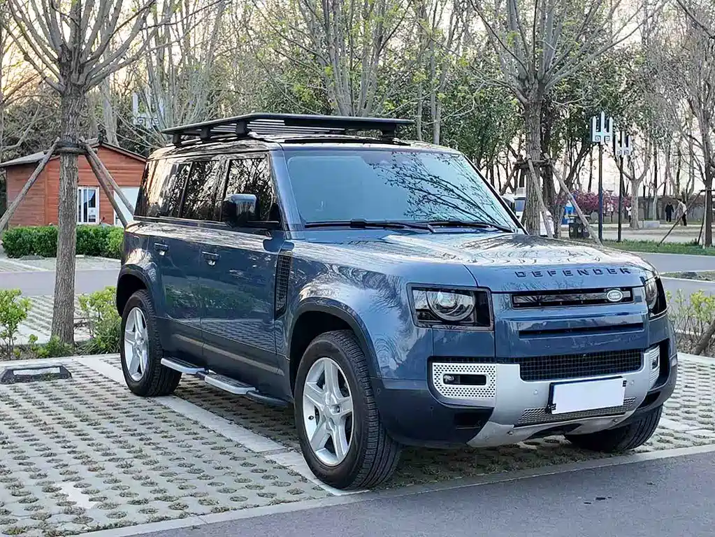 Land Rover Defender 110 P400 SE