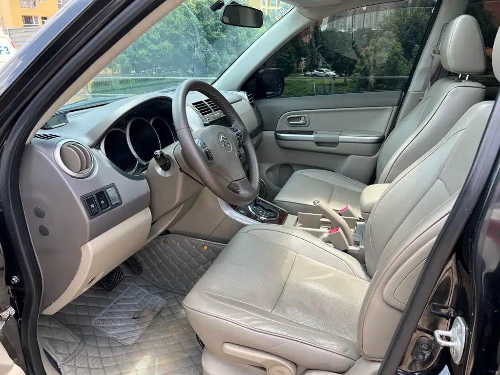Grand Vitara 超级维特拉 2011款 2.4 AT JLX-EL 5门版