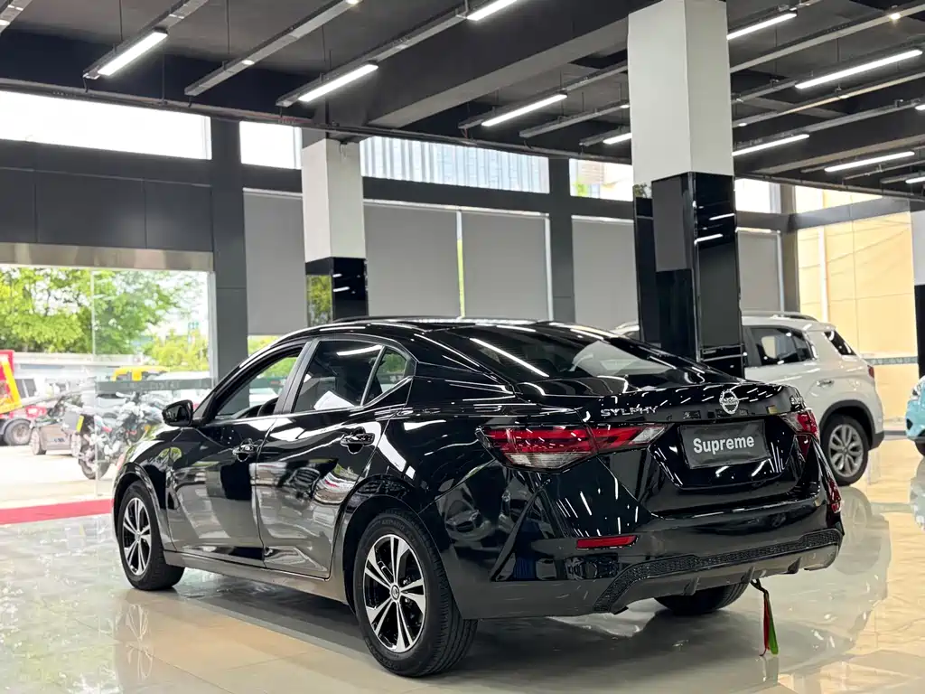 Sylphy 1.6 L XL CVT Joy