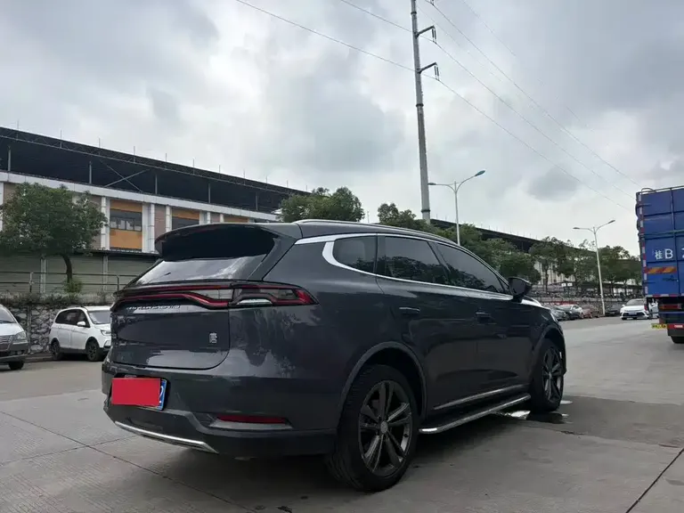 BYD Tang 2.0 T Auto Flagship