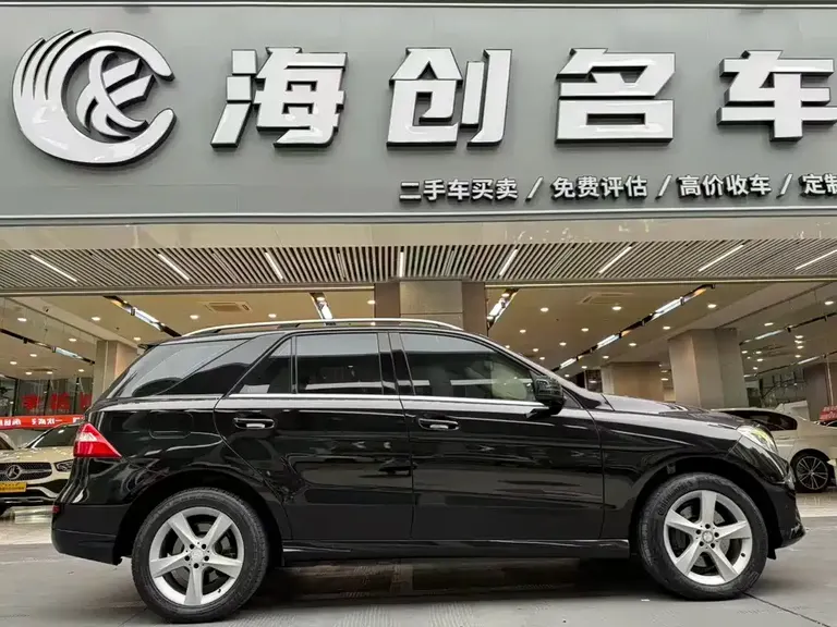Mercedes-Benz M-Class ML 320 4 MATIC