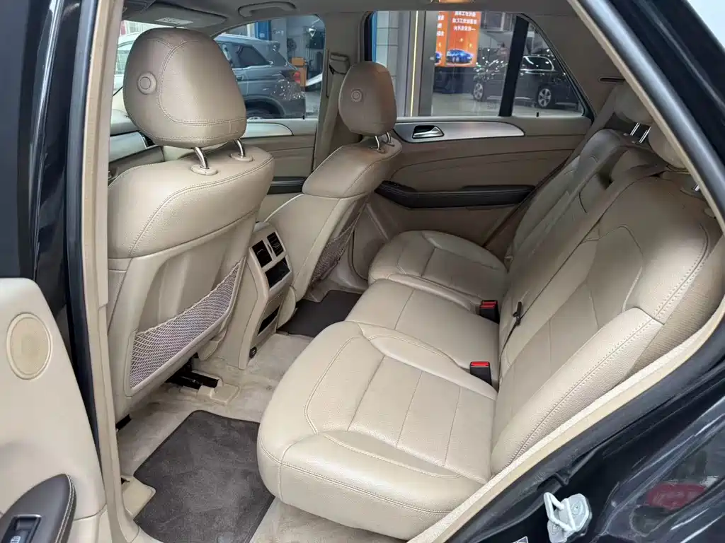 Mercedes-Benz M-Class ML 320 4 MATIC