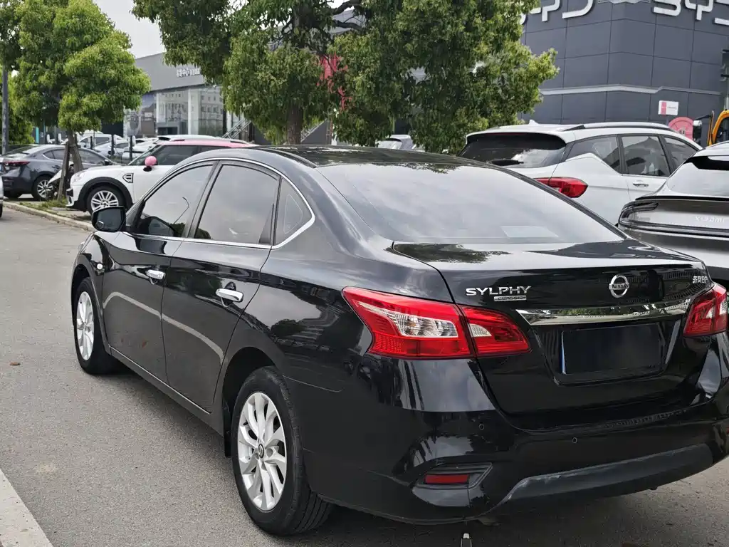 Sylphy Classic 1.6 XL CVT Luxury