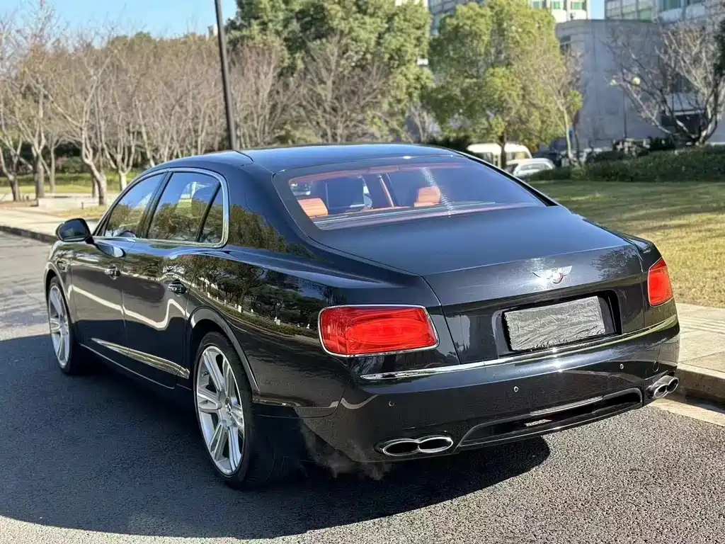 Flying Spur 4.0 T V8 Distinguished
