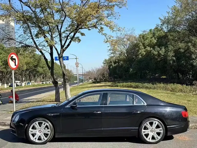 Bentley Flying Spur 4.0 T V8 Distinguished