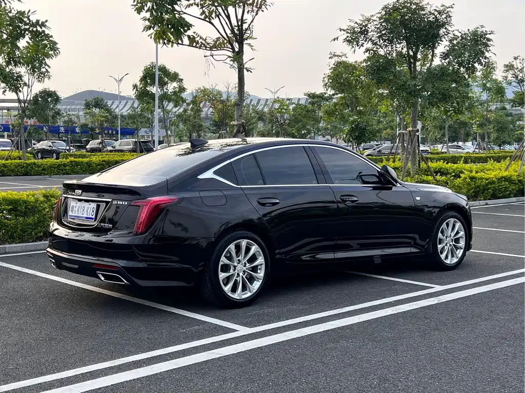 Cadillac CT5 28 T Luxury (Standard)