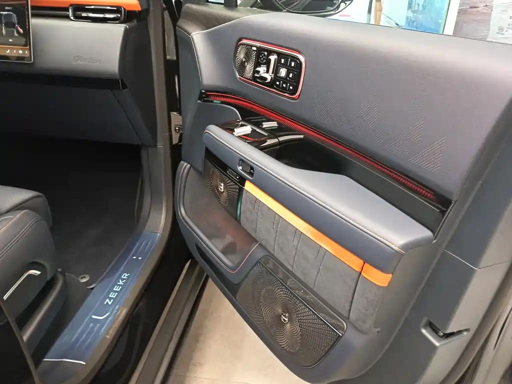 Zeekr 9 X Hyper 70 kWh