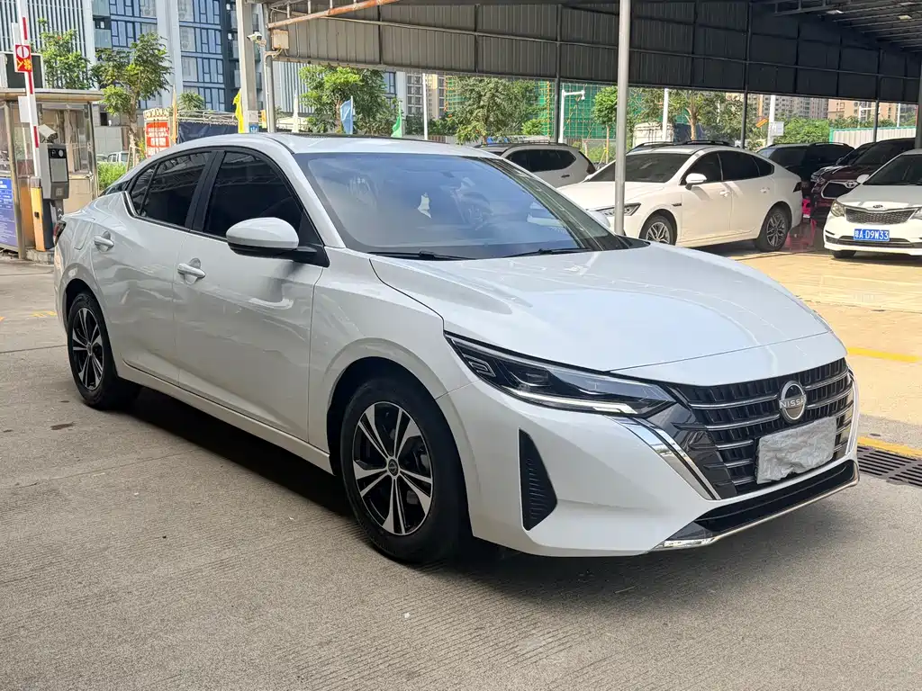 Sylphy 1.6 L CVT Joy