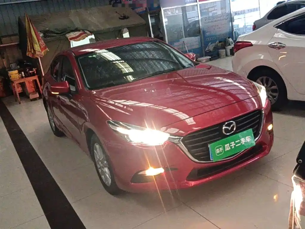 Mazda 3 Axela Sedan 1.5 L Auto Comfort CN-V