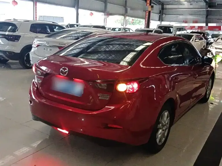 Mazda 3 Axela Sedan 1.5 L Auto Comfort CN-V