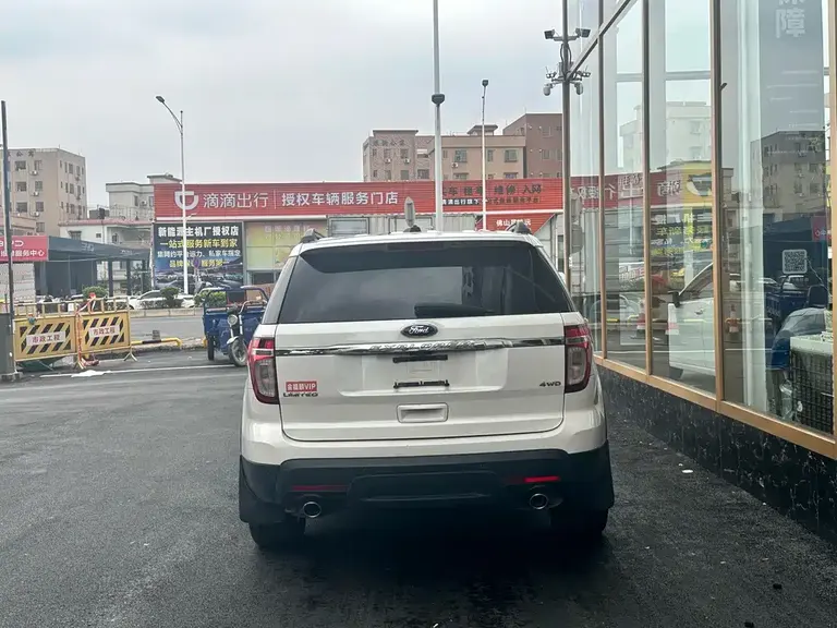 Ford Explorer (Import) 3.5 L Premium