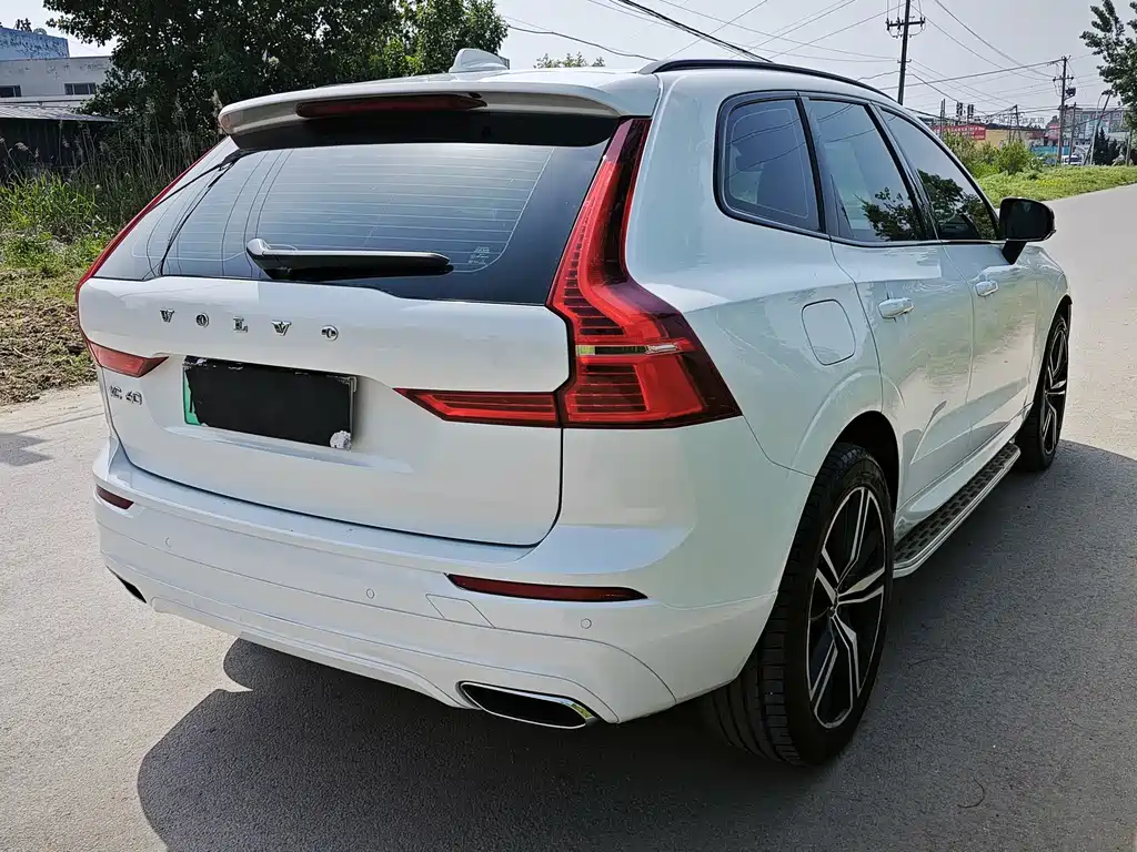 Volvo XC60 PHEV 沃尔沃XC60插电式混动 2019款 T8 E驱混动 智雅运动版 国VI