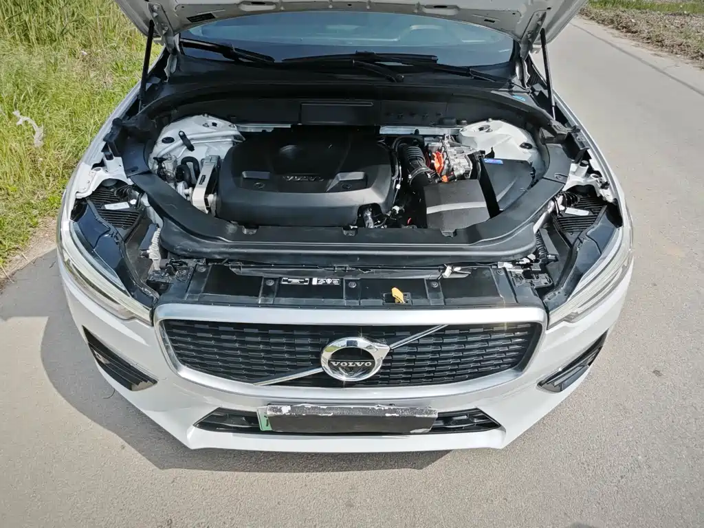 Volvo XC60 PHEV 沃尔沃XC60插电式混动 2019款 T8 E驱混动 智雅运动版 国VI