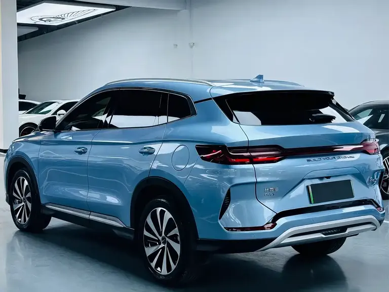 BYD Song PLUS NEV Glory DM-i 110 km Flagship