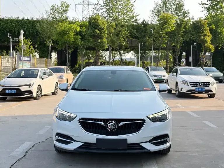 Buick Regal 20 T Elite CN-VI