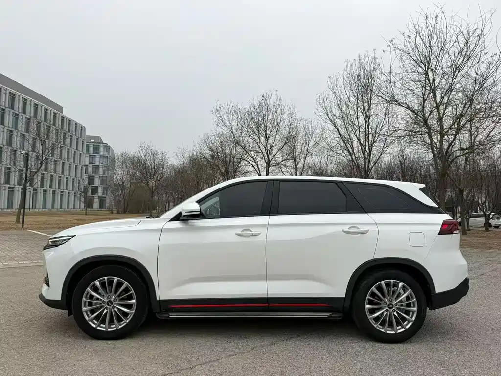 Changan Oshan X7 PLUS 1.5 T Blue Whale Auto Premium